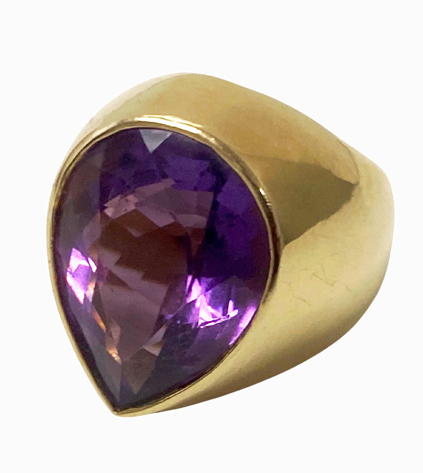 Handmade 1970’s French 18K large Amethyst Ring