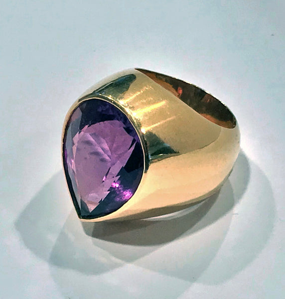 Handmade 1970’s French 18K large Amethyst Ring