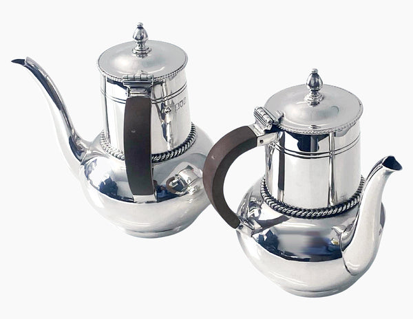 Antique English Silver bachelor's café-au-lait pair, London 1913 Wakely and Wheeler