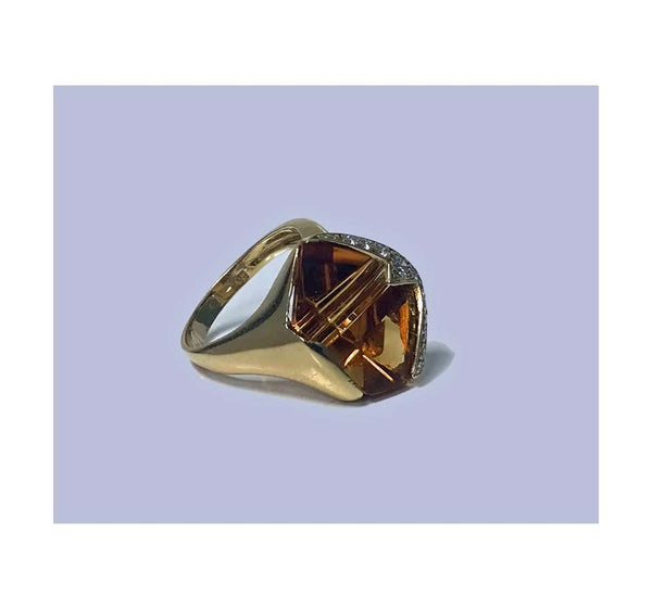 18K Diamond and Citrine Ring