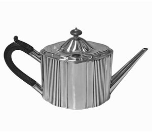 Georgian Sterling Silver Teapot London 1794 Robert Hennell